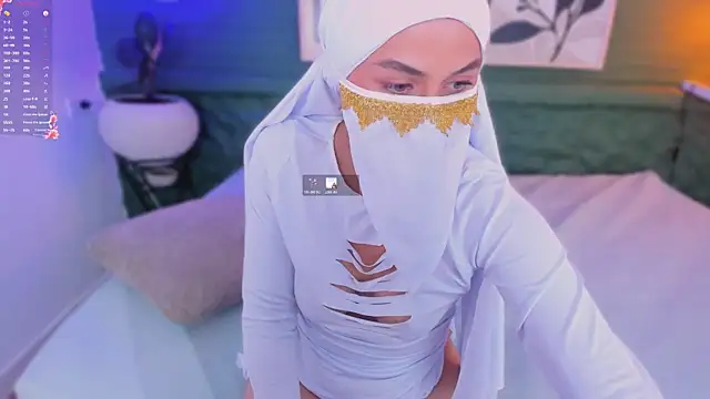 aisha_k webcam