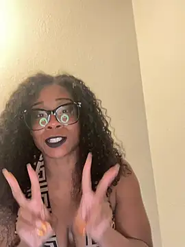 queenGypsy24 webcam