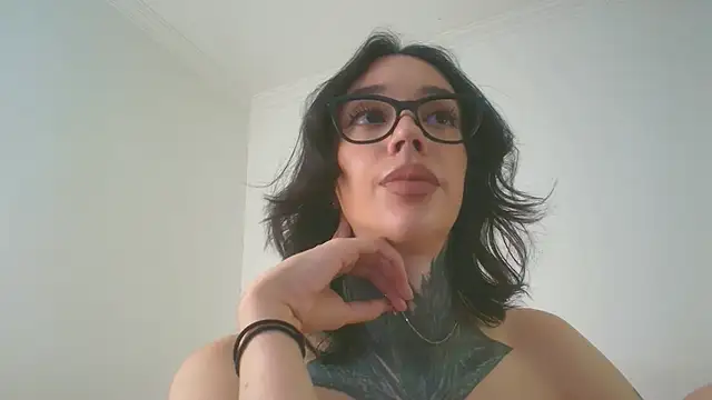 Kerivanina - Trans webcam sex chat