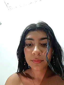 Sweed-virgin-pussy live cam on StripChat