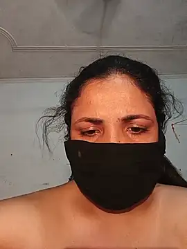 HotAishaa