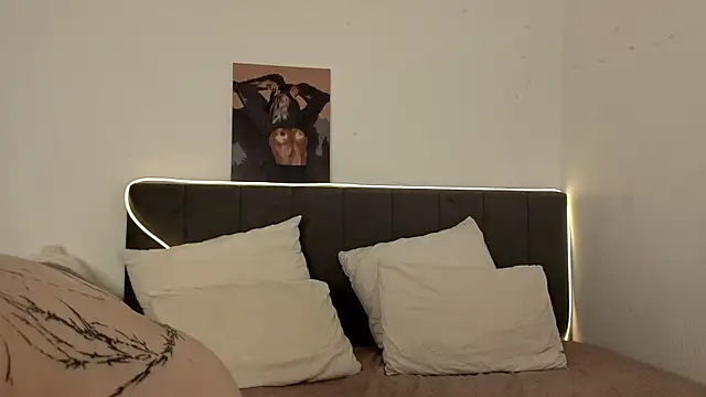 llovekate live cam on StripChat