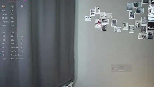 DellaLeck live cam on StripChat