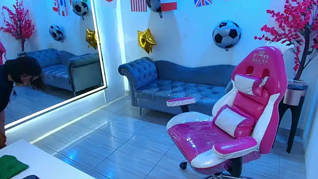 Patme_queen live cam on StripChat