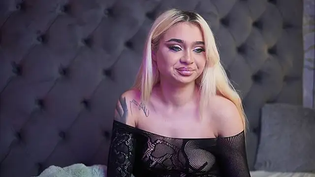 BiankaViper live cam on StripChat