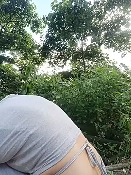 Linda-yiyi webcam
