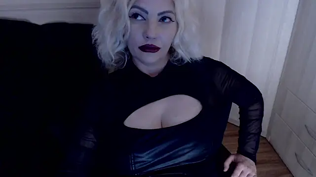 MistressDemi webcam