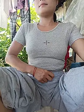 Linda-yiyi webcam