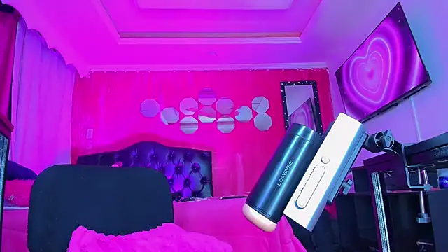 TiffanyMackensyy webcam