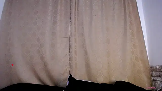 DaraSweet20 webcam