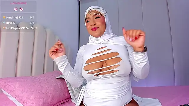 Amira-Zahra webcam