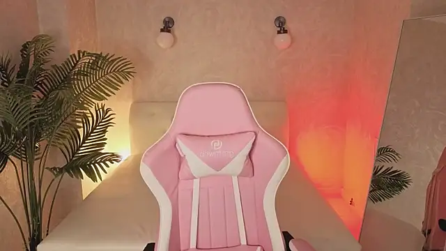 Nicole_Brownie webcam