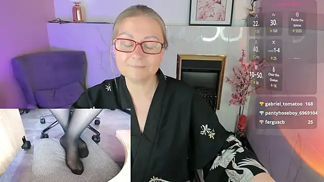 Alexandra_Kind webcam