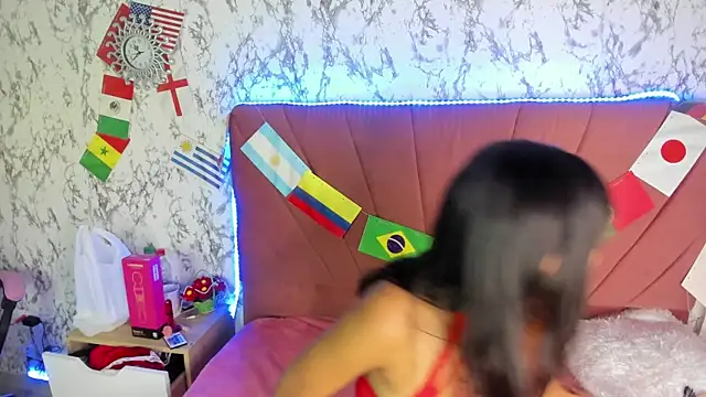 Mia_Belmonte webcam