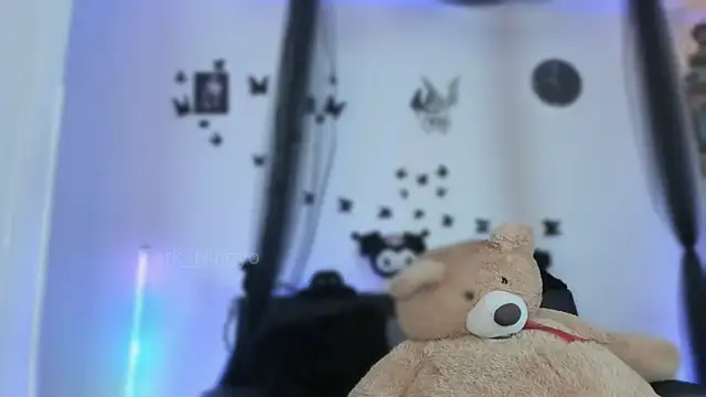 Dark_ningyo1 webcam