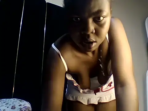 pretty_trouble webcam
