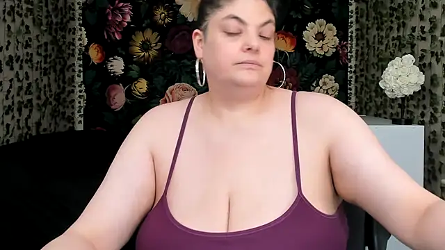 Exxxotic_Melons webcam