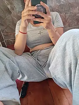 Linda-yiyi webcam