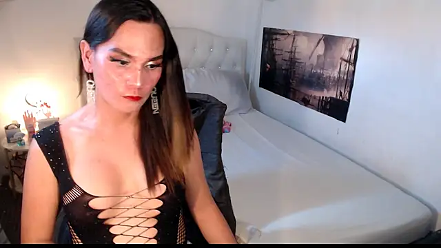 NinaDOM4CUM webcam