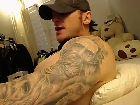 ballardbret (Ask my age) - Cock stroking, flexing, dirty talking. X