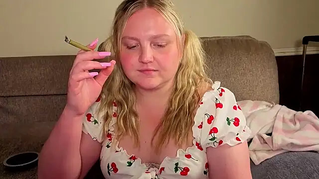 PhatAssBlond