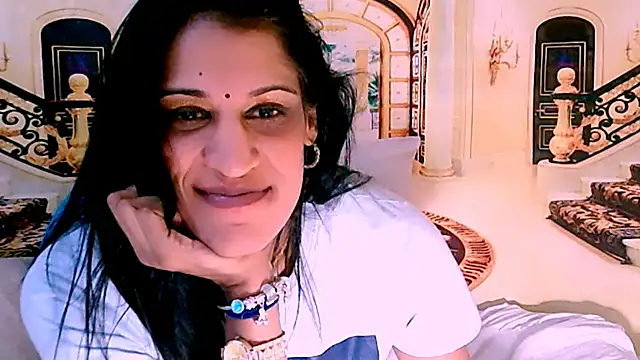 IndianSexcSmyle webcam