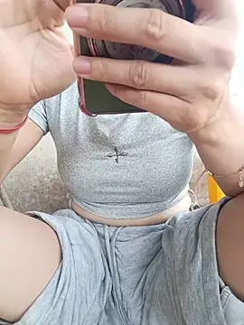 Linda-yiyi webcam