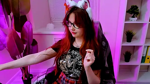 CarolGiggly webcam