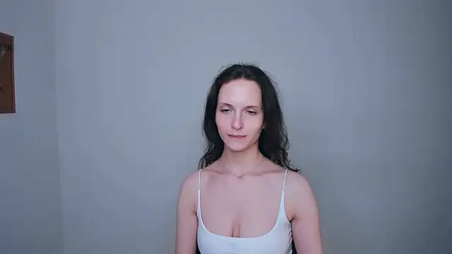 Ariadna_Shy webcam