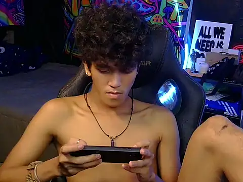 hugekenbigcock webcam