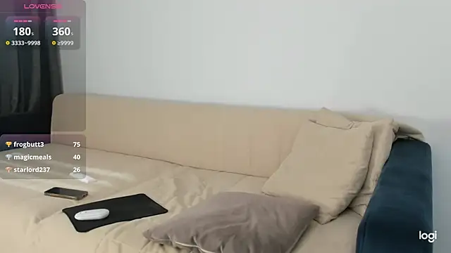 AmelinaLove webcam