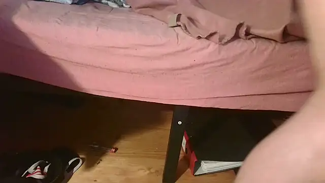 T0Yforeskin webcam