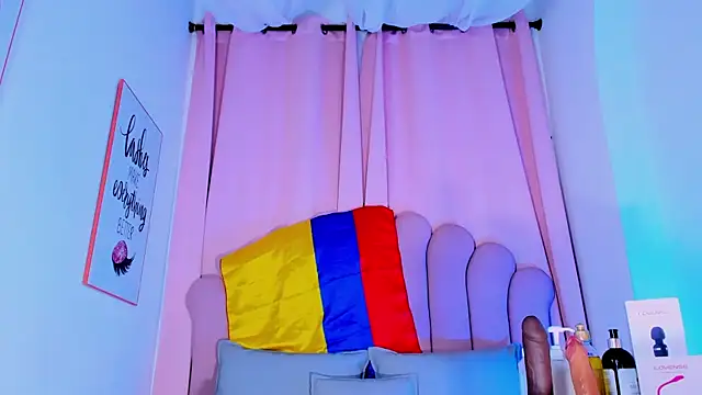 NicoleMadrird webcam