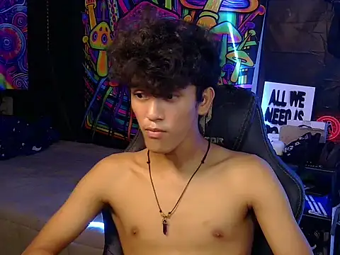 hugekenbigcock webcam