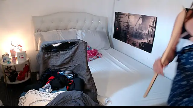 NinaDOM4CUM webcam