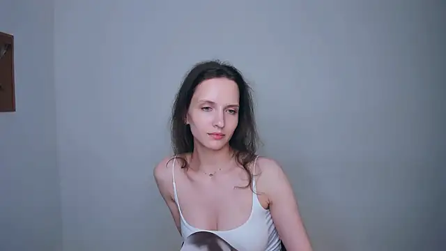Ariadna_Shy webcam