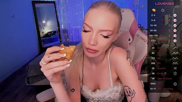 AnyaTaylor_