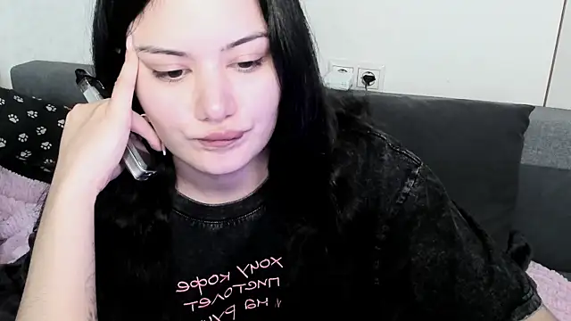 Dark_Moni webcam