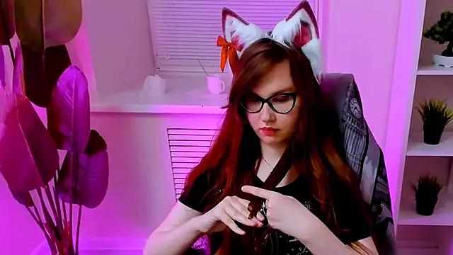 CarolGiggly webcam
