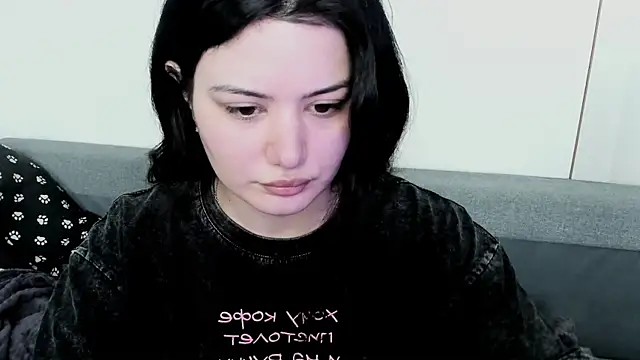 Dark_Moni live cam on StripChat
