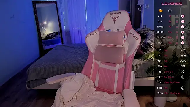 AnyaTaylor_