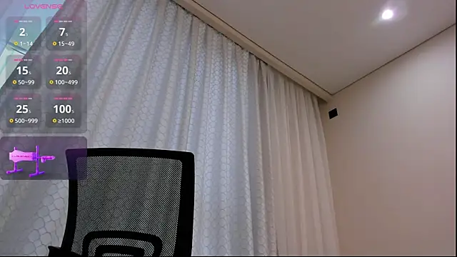 Zoe_klarxxx live cam on StripChat