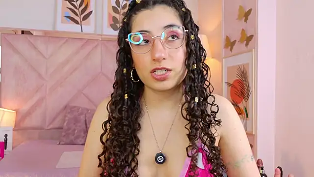DemiJones_ webcam