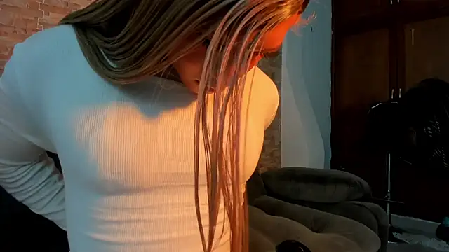 Dreams_Chloe webcam