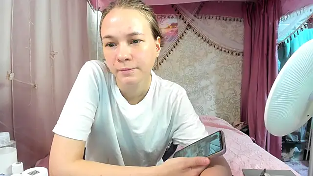 leila_bambi_ webcam