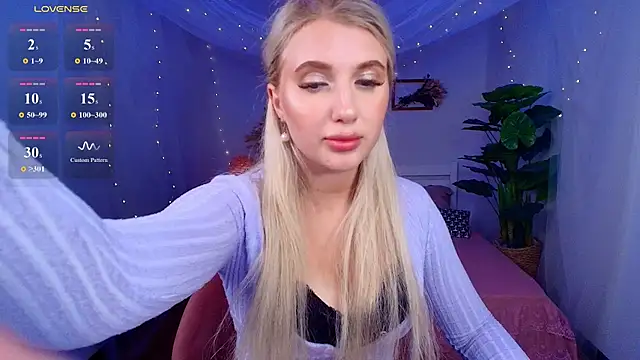 Evacadooo webcam