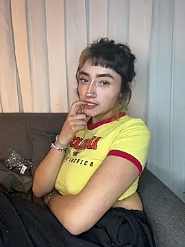baby_akuma webcam