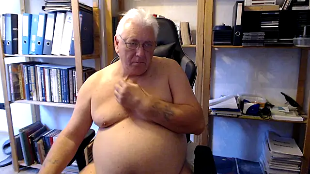 schwanzhurexxl (M grandpa) - 10000 Follower
