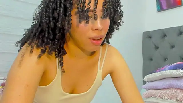 Elizabeth_18_ live cam on StripChat