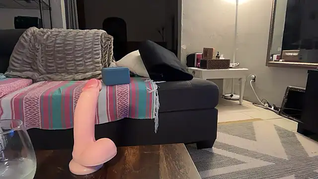 Pumpkin_bunny webcam